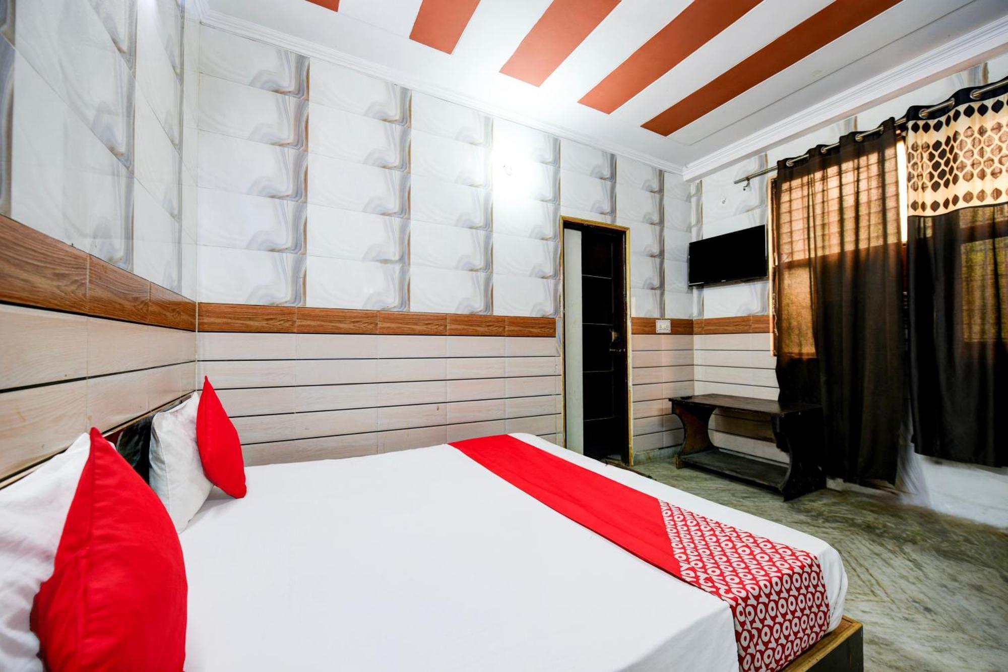 Hotel O Granville Ню Делхи Екстериор снимка