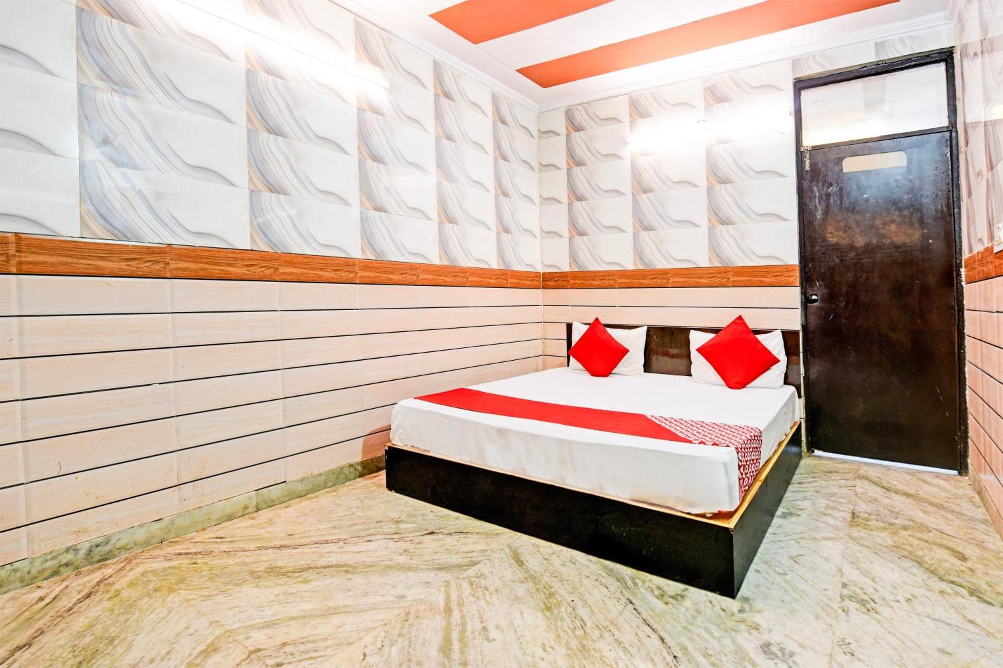 Hotel O Granville Ню Делхи Екстериор снимка