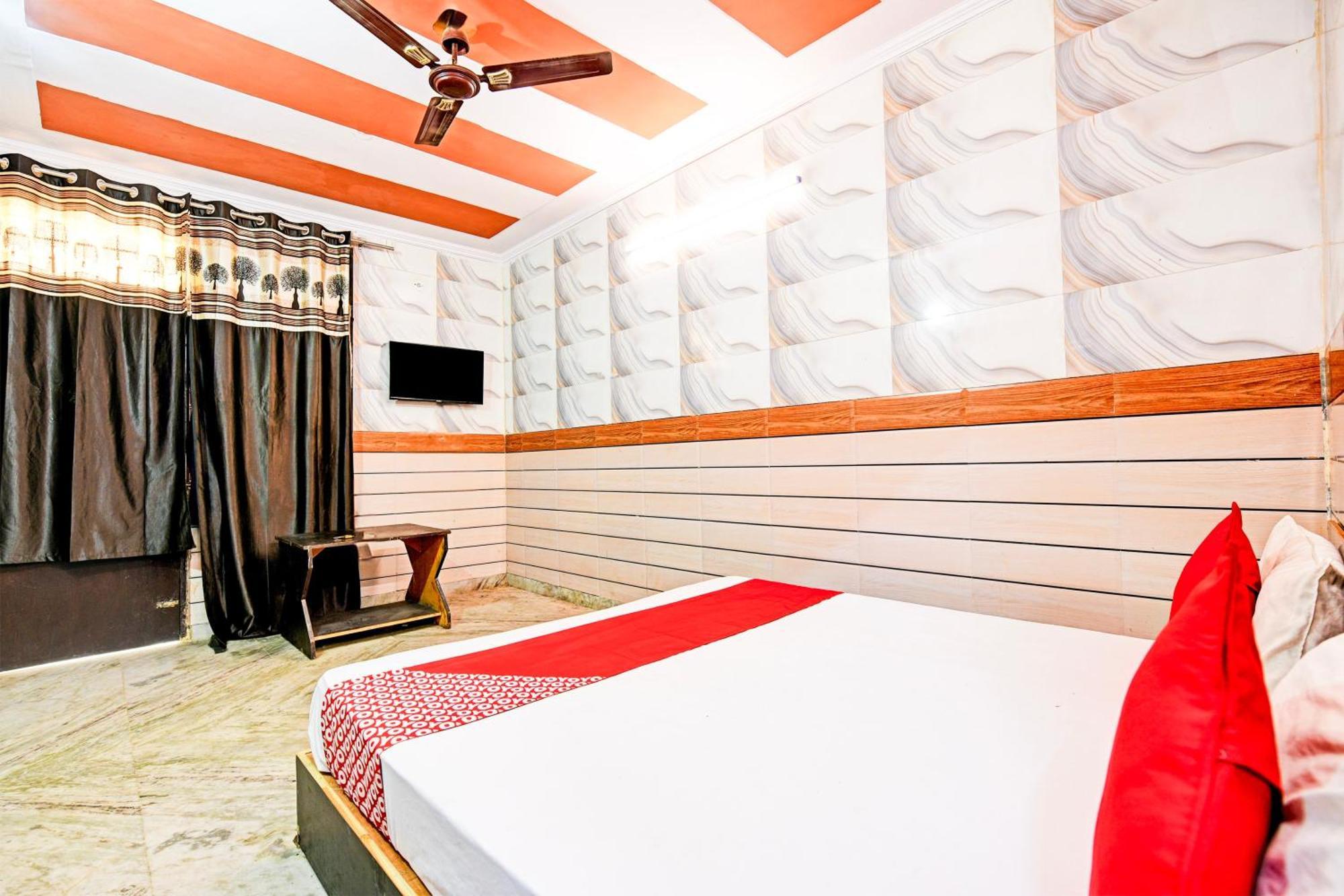 Hotel O Granville Ню Делхи Екстериор снимка