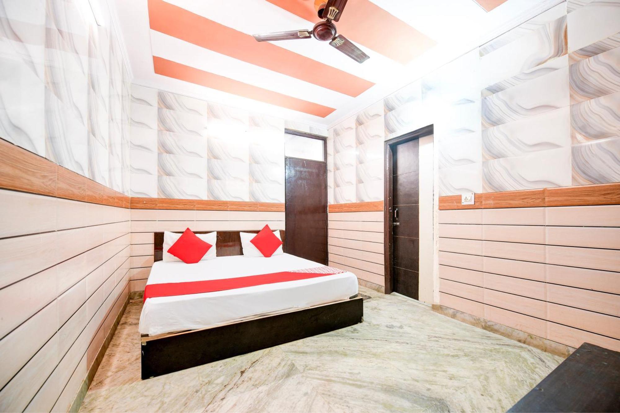 Hotel O Granville Ню Делхи Екстериор снимка