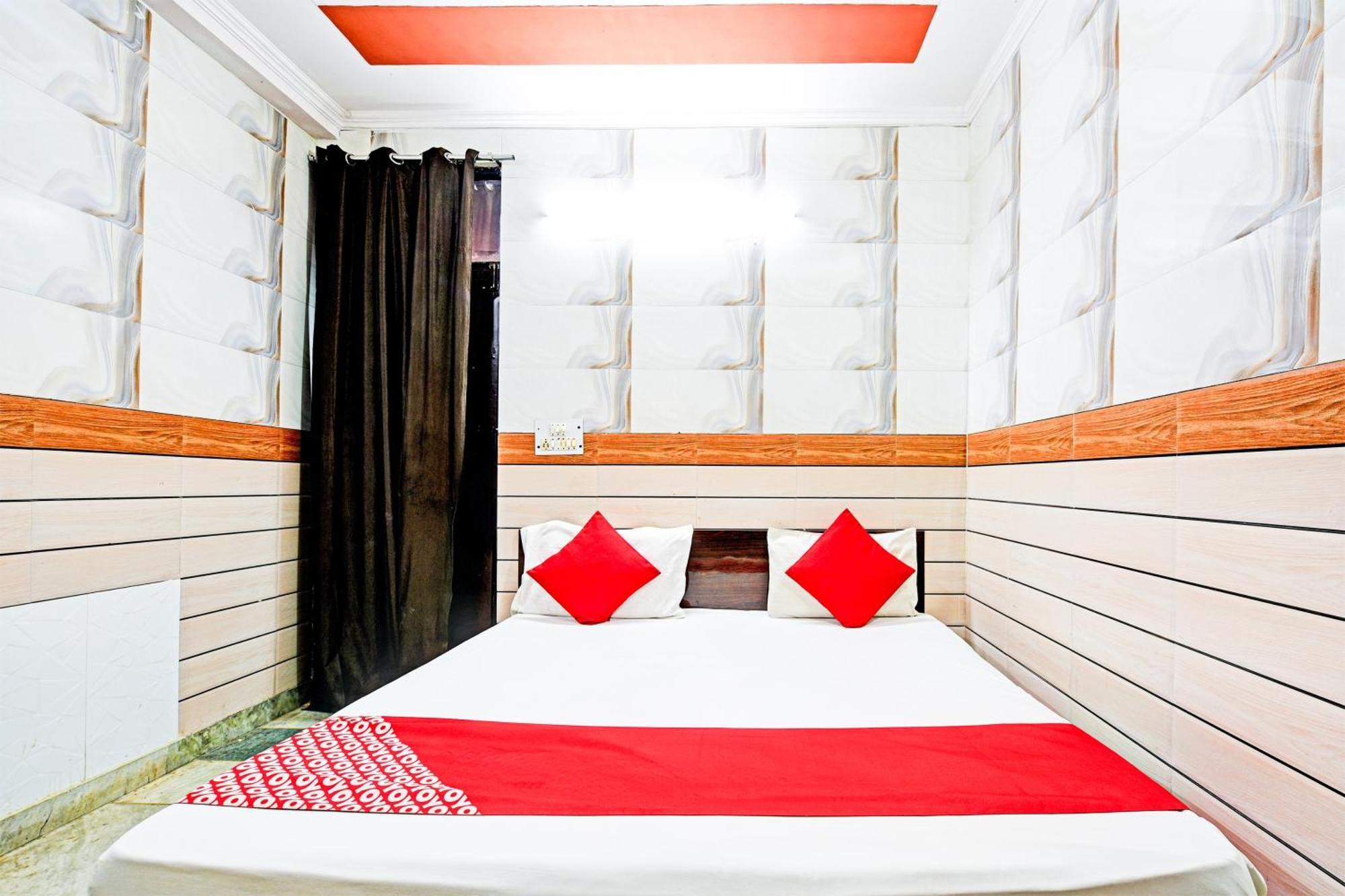 Hotel O Granville Ню Делхи Екстериор снимка
