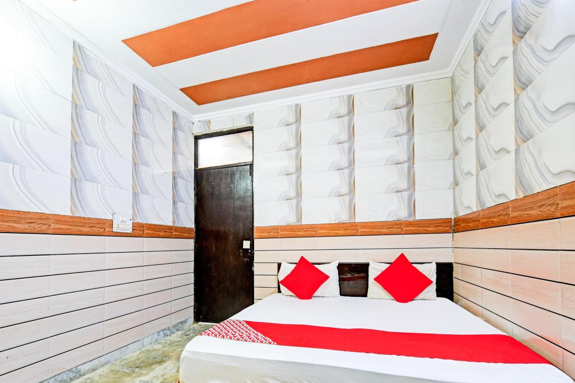 Hotel O Granville Ню Делхи Екстериор снимка