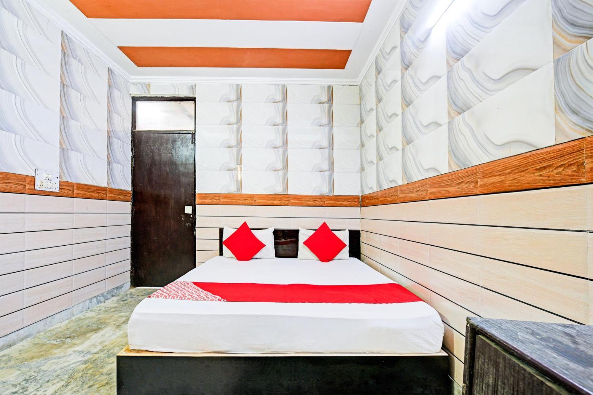 Hotel O Granville Ню Делхи Екстериор снимка